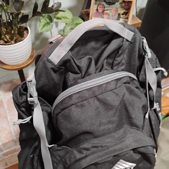 KELTY Redwing 3100 Black Hiking Backpack - Picture 6 of 12